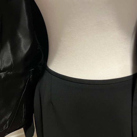 Tahari ASL Professional Black Blazer in Size 4 - Picture 4 of 4